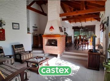Casa · 170m² · 4 Ambientes · Casa en Mapuche C. C