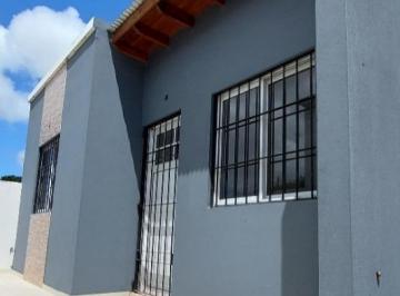 PH · 55m² · 3 Ambientes · PH en Venta - 2 Dorm. 1 Baño - Cochera - 80 m² - Mar del Tuyú