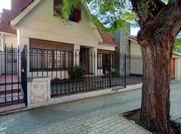 Casa de 5 ambientes, Ciudad de Mendoza · Casa en Venta