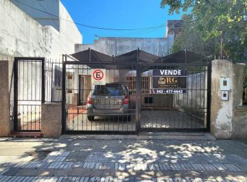 Casa · 200m² · 5 Ambientes · 2 Cocheras · Propiedad en Zona Sur