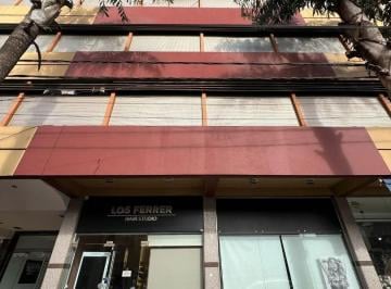 Local comercial · 100m² · Local Comercial en Venta: Ubicación Estratégica en Posadas