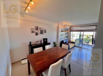 Departamento · 83m² · 3 Ambientes · 1 Cochera · Departamento Tres Ambientes en Venta con Cochera en Berazategui Centro
