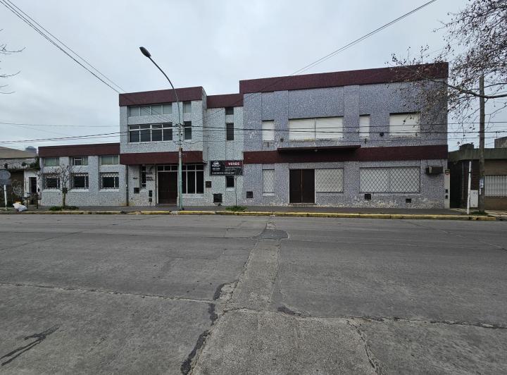 Local comercial · 525m²