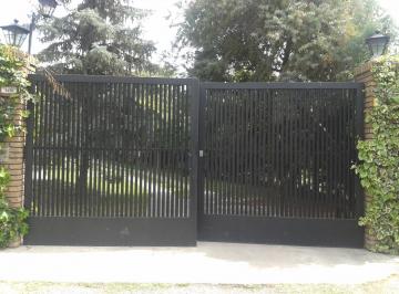 Casa de 6 ambientes, Luján de Cuyo · Comoda Casa en Calle Pueyrredon