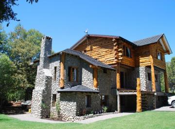 Casa de 5 ambientes, San Martín de los Andes · Casa de 300 m² con Pileta Climatizada y Quincho en Tierra de Sol – Sm Andes