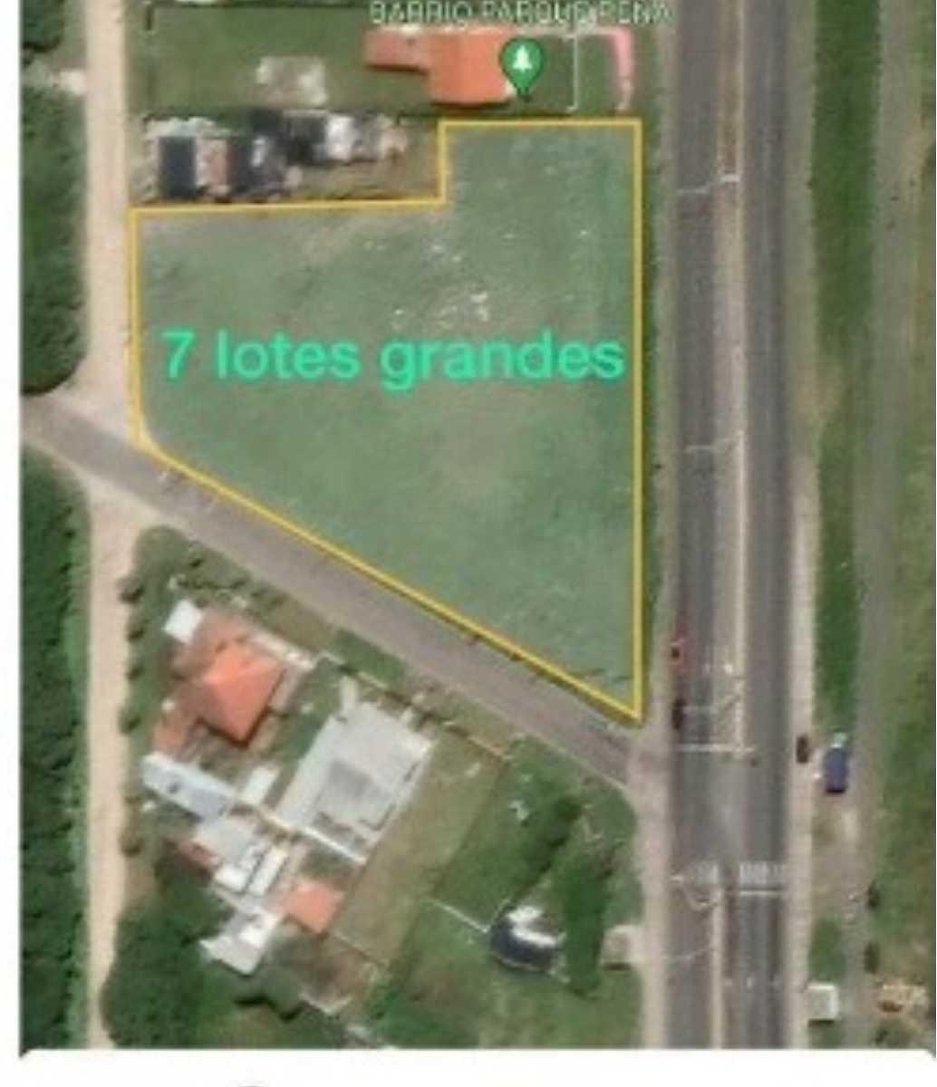 Magnificos 7 lotes con 83 mts. Frente al mar. Excelente para edificación de locales comerciales