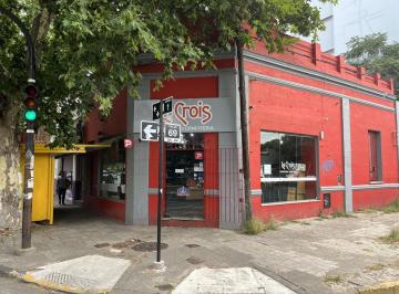 Local comercial · 154m² · 3 Ambientes · Local en Venta