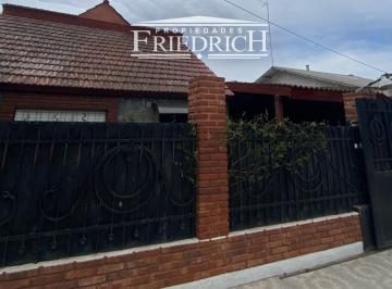 Casa de 4 ambientes, General Rodríguez · Casa con Departamento en Venta en General Rodriguez