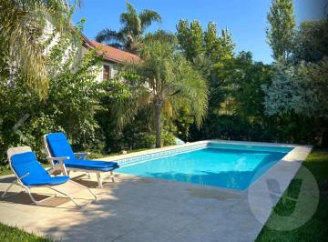 Casa · 230m² · 5 Ambientes · Casa en Venta - Barrio Venado II, Canning