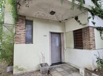 Casa · 100m² · 4 Ambientes · 1 Cochera · Duplex en Venta 4 Ambientes! C/ Cochera/patio en Olivos