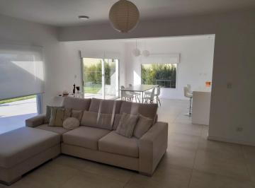Casa de 3 ambientes, Loma Verde · San Sebastían - Casa 3 Ambientes - Area 1 | Venta