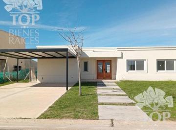 Casa · 185ha · 3 Ambientes · 2 Cocheras · Casa en Venta en Haras Santa Maria, Escobar, G. B. a. Zona Norte