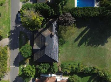 Casa · 141m² · 6 Ambientes · 1 Cochera · Casa a La Venta en La Concepcion de Lujan
