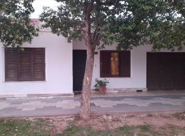 Casa de 4 ambientes, Río Tercero · Vendo Casa en Rio Tercero, Barrio Castagnino