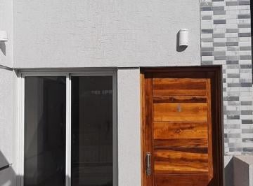 Departamento · 65m² · 6 Ambientes · 1 Cochera · Venta de Departamento 2 Dorm., Planta Baja, Patio. Barrio Rincón Véneto - Guaymallén.