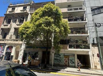 Edificio · 418m² · 9 Ambientes · Edificio en Block Tucumán 2700 Local + Patio + 4 Pisos en Once