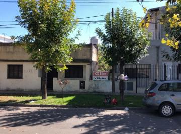 Casa de 3 ambientes, Hurlingham · Casa