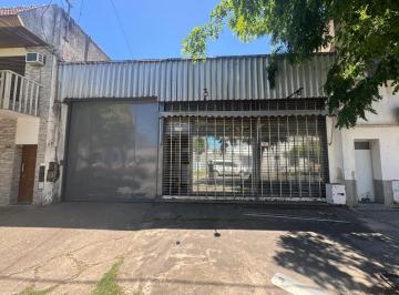 Bodega-Galpón · 397m² · 6 Ambientes · Galpón Sobre Lote de 10x40