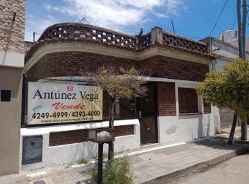 Casa · 3 Ambientes · Casa en Venta de 3 Ambientes con Patio