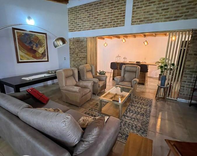 Casa · 1430m² · 7 Ambientes