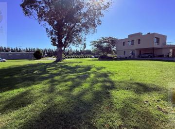 Terreno · 870m² · Lote en Venta en Greenville Polo Resort