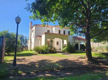 Casa · 214m² · 5 Ambientes · 2 Cocheras · Casa en Alquiler Anual en Haras San Pablo, Gral. Rodriguez