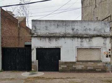 Terreno , Lanús · Alquiler Terreno de 10 X 40 m. con 3 Habitaciones.