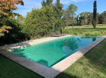 Casa · 490m² · 8 Ambientes · 1 Cochera · Casa en Venta en General Pacheco, Tigre, G. B. a. Zona Norte