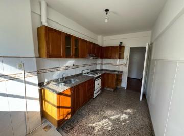 PH · 54m² · 2 Ambientes · PH - Villa Adelina - San Isidro. 2 Amplios Ambientes, 1er Piso Al Frente!