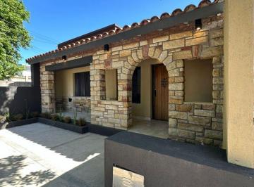 CRP-CRP-2800_2 · Casa 4 Ambientes. | Chacabuco Al 4000