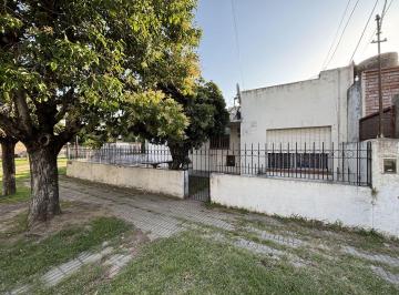 DEH-DEH-518_2 · Casa 3 Ambientes a 3 Cuadras Av San Martín - Retasada!