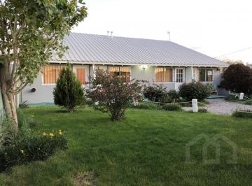 Casa · 220m² · Casa en Balneario Las Grutas