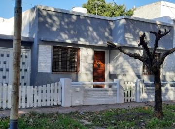 Casa de 4 ambientes, Tres de Febrero · Casa Venta Ciudadela