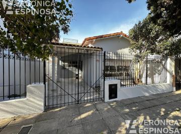 Casa · 90m² · 3 Ambientes · 1 Cochera · Casa en Haedo Norte 3 Ambientes 2 Dorm.