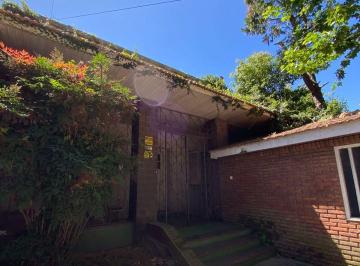 Casa de 4 ambientes, Quilmes · Casa de 4 Ambientes con Patio y Garage, Bernal Centro