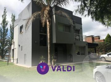 Casa · 170m² · 4 Ambientes · 2 Cocheras · Casa en Alquiler - Barrio El Lauquen, Canning