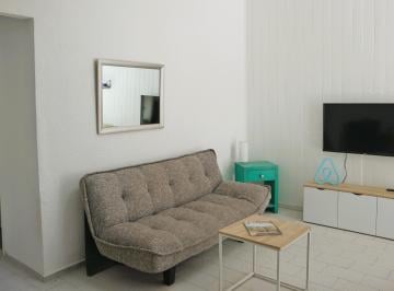 Departamento de 2 ambientes, Colegiales · Departamento 2 Amb, con Jardin, Pb