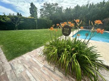Casa · 180m² · 5 Ambientes · 2 Cocheras · Casa en Venta Apto Credito El Recodo |vco Propiedades