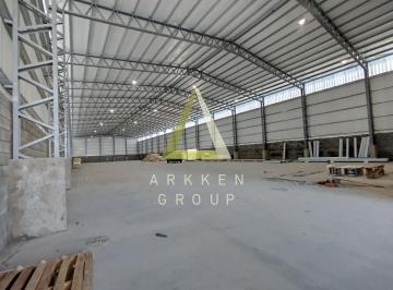 Bodega-Galpón · 2460m² · Excelente Nave Industrial en Alquiler