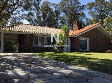 Foto1 · Vende Casa en Pinares, Cercania a La Playa de 3 Dorm..