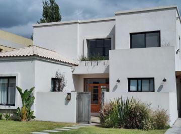 Casa · 225m² · 5 Ambientes · 2 Cocheras · Casa Al Río B° Canal - Villanueva - Posibilidad de Financiar