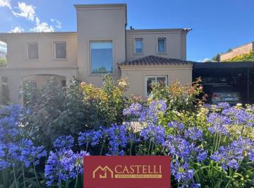 Casa · 262m² · 6 Ambientes · 2 Cocheras · Casa - Saint matthew'S Pilar Venta