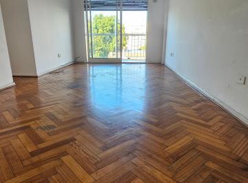 Departamento de 3 ambientes, Villa del Parque · Villa del Parque Depto 3 Amb con Balcón Al Frente