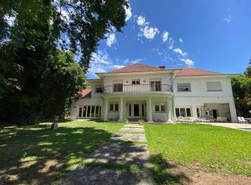Casa · 560m² · 6 Ambientes · 2 Cocheras · Venta Casa 10 Ambientes con Parque en Vicente Lopez