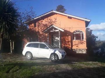 Casa · 196m² · 7 Ambientes · Casa Venta 6 Dorm. 3 Baños 1 Patio y Pileta 695 m² Totales - Sierra de Los Padres