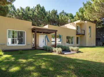 Foto1 · Venta de Casa en Costa Esmeralda
