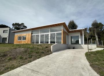 Casa · 175m² · 4 Ambientes · Casa en Venta en Barrio Rumenco Joven