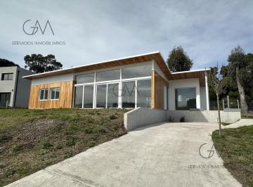 Casa · 175m² · 4 Ambientes · Casa en Venta en Barrio Rumenco Joven