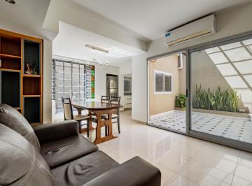 Casa · 119m² · 4 Ambientes · Venta/permuta - Casa de 2 Dorm. con Patio y Quincho. Barrio Hospitales, Rosario.