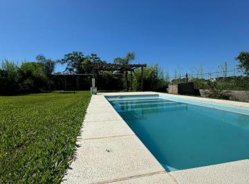 Casa · 75m² · 3 Ambientes · 1 Cochera · Casa en Barrio Los Hornos / Colonia Benitez